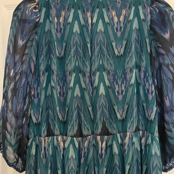 Madison Tara Elegant Blue and Green 3/4 sleeve modest Patterned Dress size 10 - Picture 10 of 12